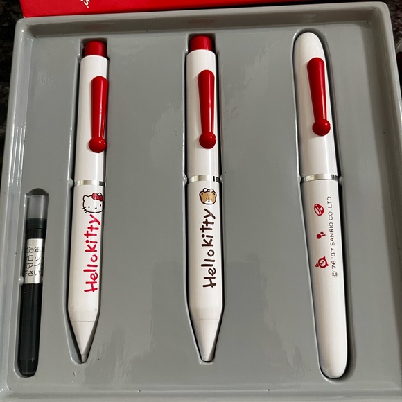 Vintage 80s boxed Hello Kitty Pen/Pencil set. NOS - Picture 3 of 4